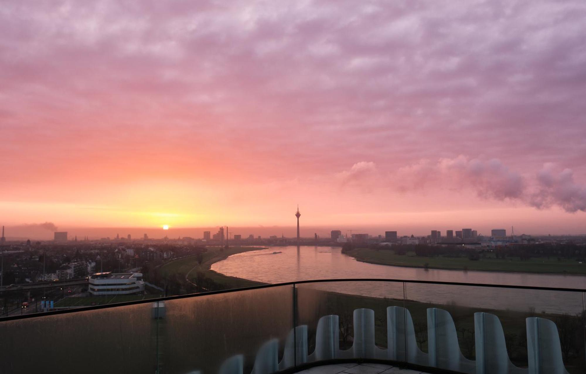 The Zipper Hotel Und Apartments Düsseldorf Exterior foto